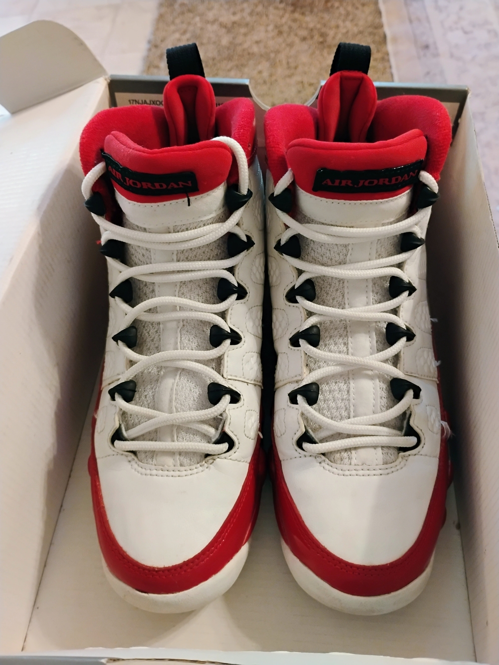 Jordan 9 Retro Kids Sneakers - White / Gym Red - Picture 5 of 7